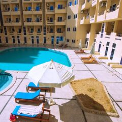 Отель Tiba Resort бассейн
