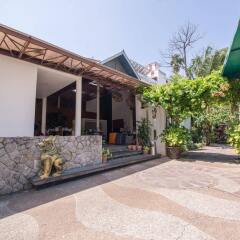 Отель The Viridian Resort парковка