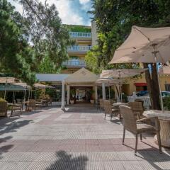 Отель Hostal Gallet Испания, Курорт Росес - отзывы, цены и фото номеров - забронировать отель Hostal Gallet онлайн питание фото 2