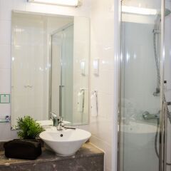Отель Holiday Inn Manchester West Солфорд фото 12