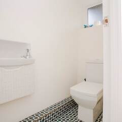 Отель 2 Bedroom Flat in Islington, Sleeps 6 Великобритания, Лондон - отзывы, цены и фото номеров - забронировать отель 2 Bedroom Flat in Islington, Sleeps 6 онлайн ванная