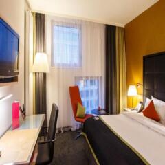 Гостиница Crowne Plaza Санкт-Петербург Аэропорт 4* Стандартный номер с разными типами кроватей