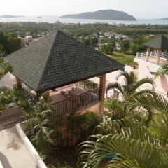 Отель The View Rawada Resort & Spa