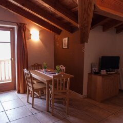 Отель Residence Les Fleurs Италия, Грессан - отзывы, цены и фото номеров - забронировать отель Residence Les Fleurs онлайн в номере фото 2