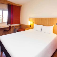 Hotel ibis Madrid Aeropuerto Barajas комната для гостей фото 3