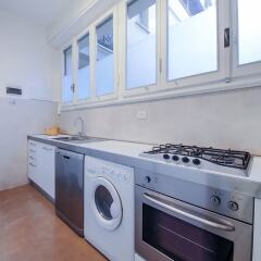 Отель Michelucci Balcony в номере