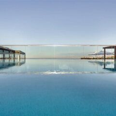 Wyndham Grand Istanbul Kalamis Marina Турция, Стамбул - 7 отзывов об отеле, цены и фото номеров - забронировать отель Wyndham Grand Istanbul Kalamis Marina онлайн бассейн фото 3