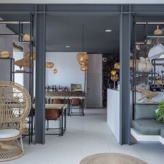 Отель White Exclusive Suite & Villas гостиничный бар