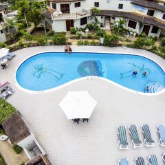 Отель CocoLaPalm Seaside Resort бассейн фото 3