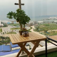 Отель Salito Apt Sea View in Halong Bay балкон