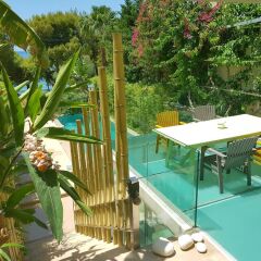 Отель Athens Beachfront Luxury Villa Греция, Афины - отзывы, цены и фото номеров - забронировать отель Athens Beachfront Luxury Villa онлайн балкон