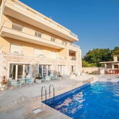 Отель Sea Point Apartments Черногория, Тиват - отзывы, цены и фото номеров - забронировать отель Sea Point Apartments онлайн бассейн фото 3