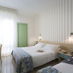 Hotel Calypso Римини фото 4