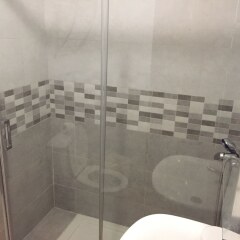 Отель Hostal Marbella Испания, Фуэнхирола - отзывы, цены и фото номеров - забронировать отель Hostal Marbella онлайн ванная