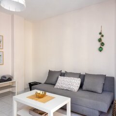Апартаменты Central Gem Apartment Near the Beach Ref 134 Фуэнхирола комната для гостей