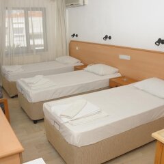 Goren Hotel Чешме комната для гостей фото 2