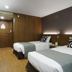 Отель Itaewon Crown hotel Южная Корея, Сеул - отзывы, цены и фото номеров - забронировать отель Itaewon Crown hotel онлайн комната для гостей фото 3