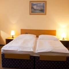 EA Hotel Jasmín сейф в номере