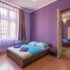 Отель Hostel 70s and Queen Apartments Польша, Краков - 2 отзыва об отеле, цены и фото номеров - забронировать отель Hostel 70s and Queen Apartments онлайн комната для гостей фото 5