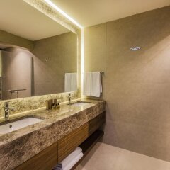 Kusadasi International Golf & Spa Resort Турция, Сельчук - отзывы, цены и фото номеров - забронировать отель Kusadasi International Golf & Spa Resort онлайн ванная