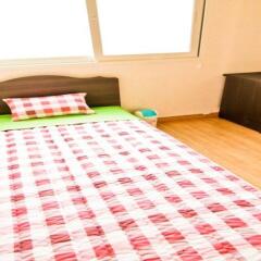 Отель Kimchee Hongdae Guesthouse комната для гостей фото 5