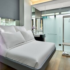Отель YOTEL Singapore Orchard Road комната для гостей фото 3