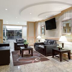 Отель Ramada by Wyndham Victoria Канада, Виктория - отзывы, цены и фото номеров - забронировать отель Ramada by Wyndham Victoria онлайн интерьер отеля