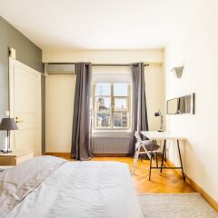 Апартаменты Little Italy Apartment 140m2 балкон