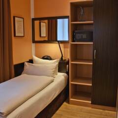 Отель Arthotel Munich Мюнхен сейф в номере