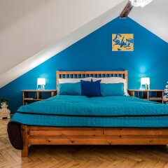 Апартаменты Spacious two storey apartment in Karlin комната для гостей фото 2
