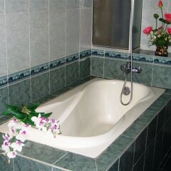 Отель Oriole Hotel & Spa Вьетнам, Нячанг - отзывы, цены и фото номеров - забронировать отель Oriole Hotel & Spa онлайн ванная фото 2