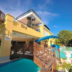 Отель Jewel Paradise Cove Beach Resort & Spa - Curio Collection by Hilton развлечения