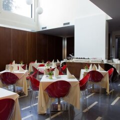 Hotel Sporting Cologno Колоньо-Монцезе помещение для мероприятий