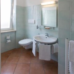 Отель Vila Bahia Италия, Нумана - отзывы, цены и фото номеров - забронировать отель Vila Bahia онлайн ванная фото 2