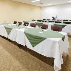 Отель Holiday Inn Express Medellin