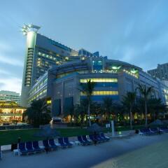 Отель Beach Rotana All Suites городской автобус