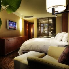 Отель Crowne Plaza Chongqing Jiefangbei комната для гостей фото 5