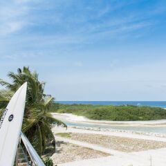 Отель Reef Edge Thulusdhoo Остров Гасфинолу пляж