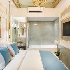 Отель Luxury 3 Bedroom 3 bathroom in Heritage Building - AC - Louvre Париж комната для гостей фото 4
