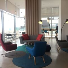 Отель Holiday Inn Express Malta Мальта, Сан Джулианс - отзывы, цены и фото номеров - забронировать отель Holiday Inn Express Malta онлайн интерьер отеля