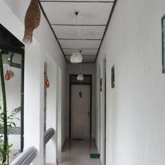 Отель Vikum Lodge and Restaurant интерьер отеля