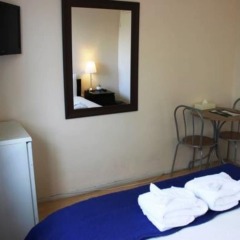 Отель Commercial Rd Homestay удобства в номере