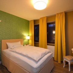 Отель am Kirchplatz Германия, Заксенхайм - отзывы, цены и фото номеров - забронировать отель am Kirchplatz онлайн комната для гостей фото 2