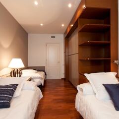 Апартаменты Serennia Apartments Ramblas-Pl.Catalunya комната для гостей