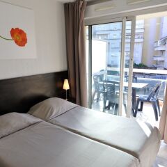 Отель ResidHotel Cannes Festival Франция, Канны - 6 отзывов об отеле, цены и фото номеров - забронировать отель ResidHotel Cannes Festival онлайн комната для гостей фото 2