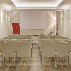 Отель NH Collection Roma Palazzo Cinquecento