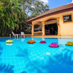 Отель Coconut Paradise Villas бассейн фото 3