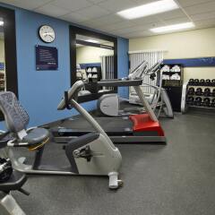 Отель Hampton Inn Jasper фитнесс-зал