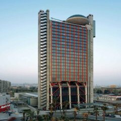 Отель Hesperia Barcelona Tower Оспиталет-де-Льобрегат спортивное сооружение
