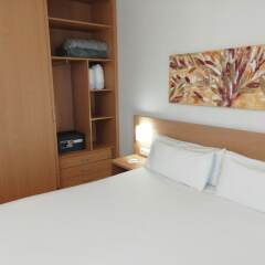 Отель Aura Park Fira Barcelona Испания, Оспиталет-де-Льобрегат - 1 отзыв об отеле, цены и фото номеров - забронировать отель Aura Park Fira Barcelona онлайн сейф в номере